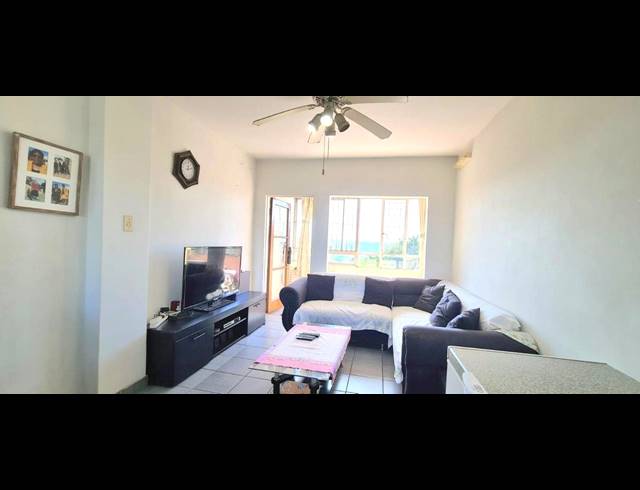 2 BEDROOM FLAT FOR SALE IN BLUFF